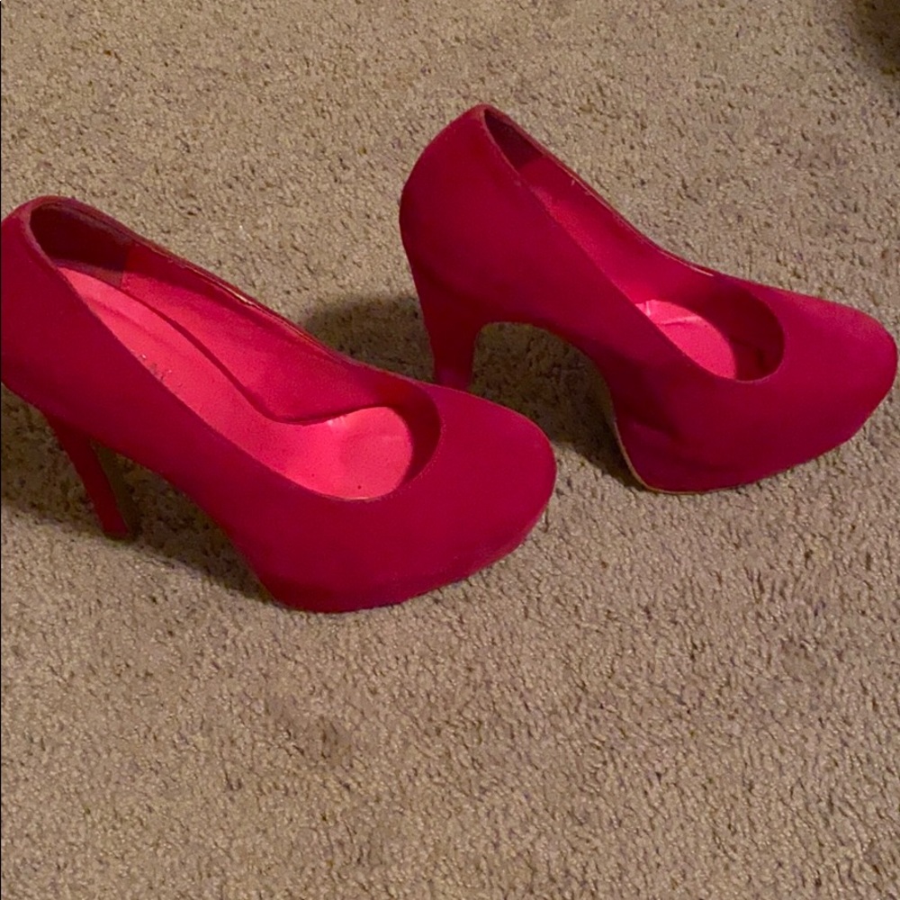 Fuchsia High Heels 💗